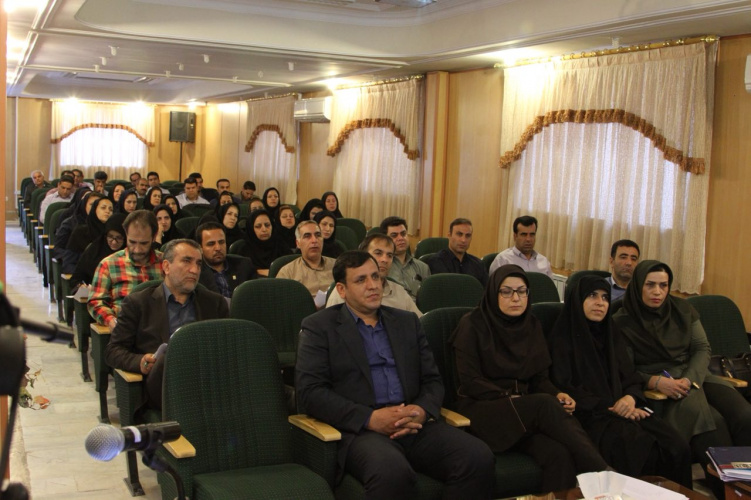 برگزاری اولین دوره آموزشی آشنایی با سرطان وعوامل تاثیرگذار قابل اصلاح بر میزان بروز آن،اداره کل امور اقتصادی و دارایی استان مرکزی، ۱۷ مرداد ماه