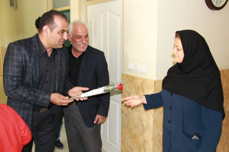 بازدید معاون بهداشتی دانشگاه علوم پزشکی اراک و معاون فنی مرکز بهداشت استان مرکزی از مرکز خیریه جامع توانبخشی سالمندان شبانه روزی اراک،۲۶شهریورماه