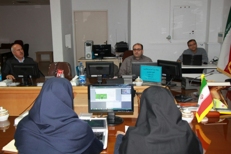 وبینار دوره آموزشی تشخیص و پیشگیری پوکی استخوان ، سالن جلسات مرکز بهداشت استان ، ۱۲ آبان ماه