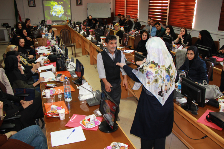 کارگاه مراقبتهای سالمندان(ویژه پزشکان)، سالن جلسات مرکز بهداشت استان ، ۳۰ آبان ماه