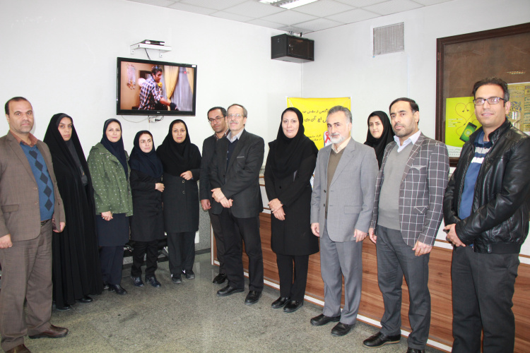 پیوستن کارکنان استانداری مرکزی به کمپین من هم آزمایش HIV می دهم ، استان مرکزی ، ۱۹ آذر ماه