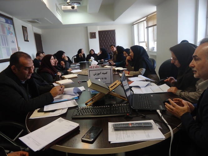 برگزاری کمیته آموزش ، مرکز بهداشت استان مرکزی ، ۱۵ بهمن ماه