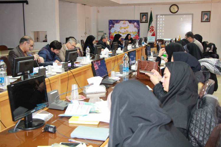 همایش خود مراقبتی سازمانی ، سالن جلسات مرکز بهداشت استان مرکزی ، ۱۹ اسفند ماه