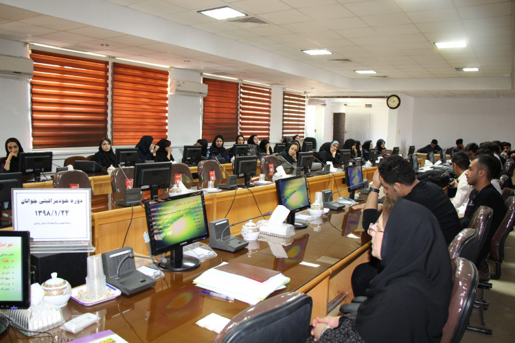 جلسه دوره خودمراقبتی جوانان ویژه دانشجویان بهداشت و توانبخشی ، مرکز بهداشت استان مرکزی ، ۲۴ فروردین ماه