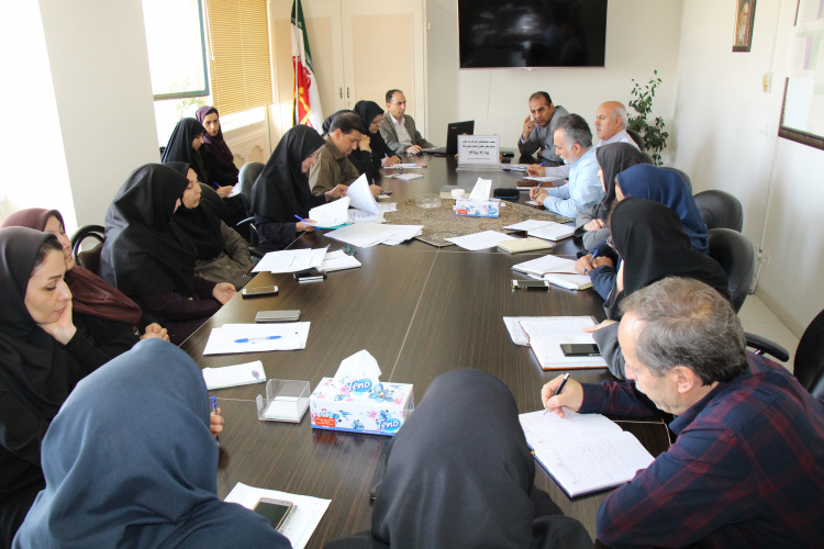 جلسه هماهنگی کارگروه های معاونت بهداشتی در بسیج ملی کنترل فشار خون بالا، سالن جلسات مرکز بهداشت استان مرکزی، ۱۸ اردیبهشت ماه