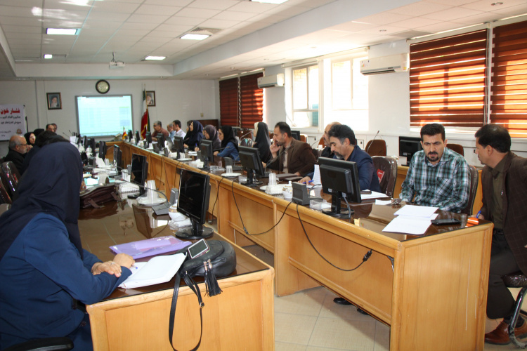 برگزاری کارگروه شناسایی و ثبت بیماری فشارخون، سالن جلسات مرکز بهداشت استان مرکزی، ۵ خرداد ماه