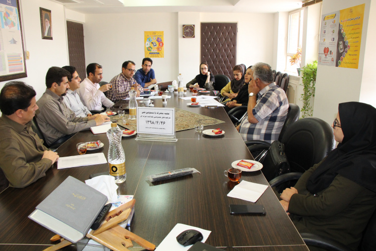 برگزاری جلسه مشترک با مسوولین فنی شرکت های خصوصی بهداشت حرفه ای ، مرکز بهداشت استان مرکزی، ۲۶ تیر ماه