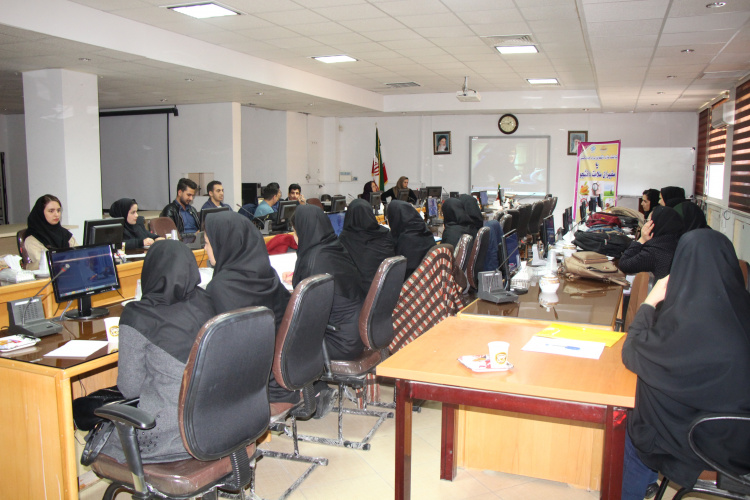 جلسه آموزشی خودمراقبتی دانشجویان، سالن جلسات مرکز بهداشت استان مرکزی ، ۴ آذر ماه