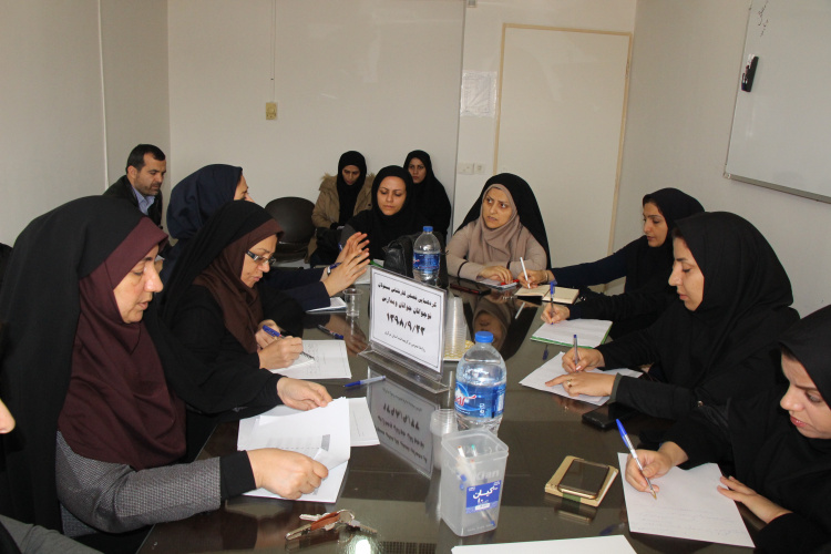 گردهمایی فصلی کارشناس مسوولان نوجوانان،جوانان و مدارس ، مرکز بهداشت استان مرکزی ، ۲۳ آذر ماه