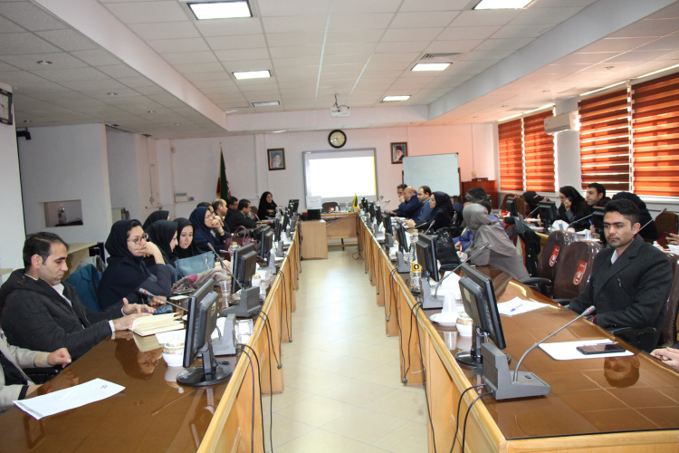 کارگاه روشهای بهبود و ارتقا سیستم دفع فاضلاب در مراکز بهداشتی،آموزشی و درمانی، سالن جلسات مرکز بهداشت استان مرکزی، ۲۳ دی ماه