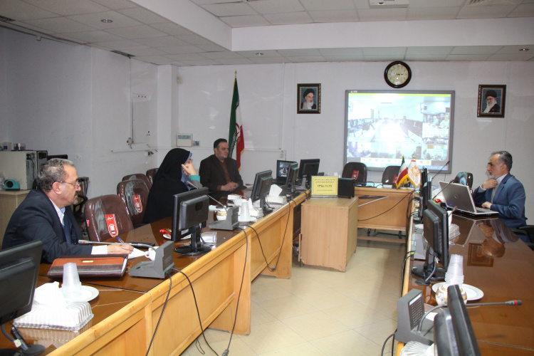 وبینار وزارتی آموزش پیشگیری بیماری های حاد تنفسی بویژه کرونا ویروس در مدارس، سالن جلسات مرکز بهداشت استان مرکزی ، ۲۱ بهمن ماه