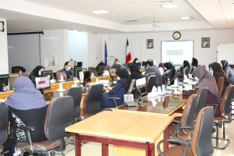 جلسه ارائه عملکرد کرونا ویروس ، سالن جلسات مرکز بهداشت استان مرکزی، ۲۷ فروردین ماه