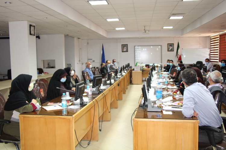 جلسه هماهنگی و ارائه گزارش عملکرد کووید ۱۹، سالن جلسات مرکز بهداشت استان مرکزی، ۲۸ مرداد ماه