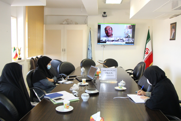 وبینار برنامه سلامت میانسالان، سالن جلسات مرکز بهداشت استان مرکزی، ۳۰ شهریور ماه