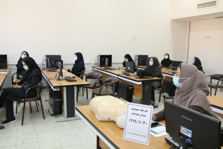 دومین روز کارگاه حمایت حیاتی کودکان، سالن جلسات مرکز بهداشت استان مرکزی، ۳۰ مهر ماه