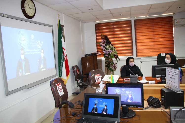 وبینار مستند سازی تصویری گام چهارم مدیریت مقابله با کرونا ویروس به شیوه محله محور و خانواده محور( طرح شهید حاج قاسم سلیمانی)، سالن جلسات مرکز بهداشت استان مرکزی، ۲۹ آذر ماه