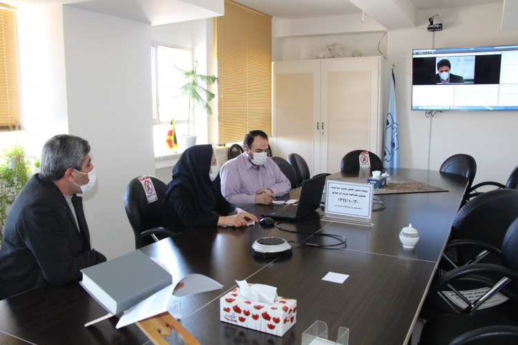 وبینار دستورالعمل تعیین صلاحیت مسئول بهداشت حرفه ای صنایع ، سالن جلسات مرکز بهداشت استان مرکزی، ۳۰ دی ماه