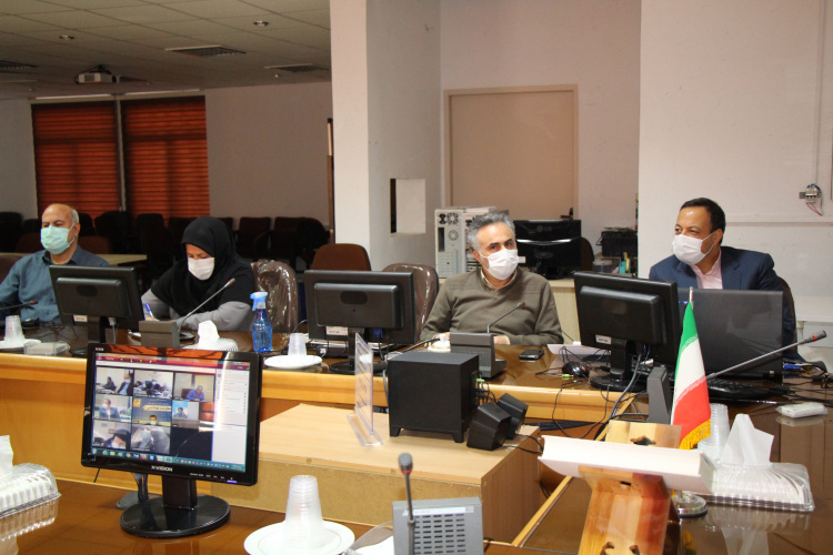 وبینار هم اندیشی معاونین بهداشت دانشگاه های علوم پزشکی قطب ۶کشور   ( تبیین آخرین وضعیت گردش ویروس جهش یافته کووید ۱۹) ، سالن جلسات مرکز بهداشت استان مرکزی، ۲۸ بهمن ماه