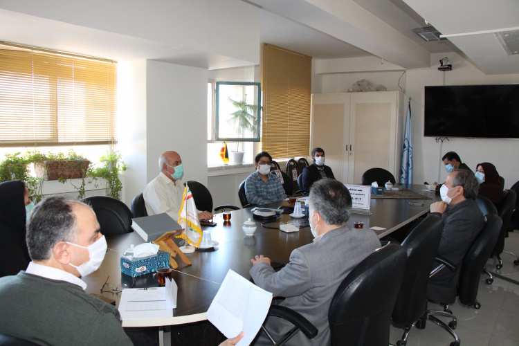 جلسه هماهنگی واکسیناسیون کرونا ویروس، سالن جلسات مرکز بهداشت استان مرکزی، ۳ اسفند ماه