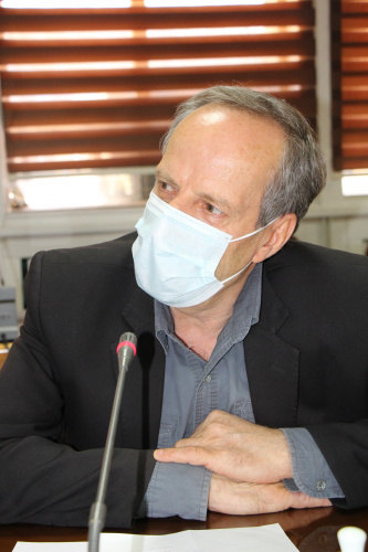 واکسن کرونا یک ابزار بسیار مهم در جهت کنترل بیماری کرونا است.