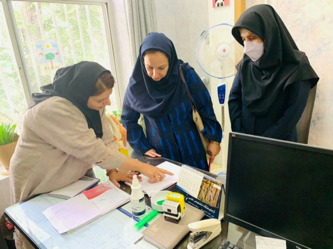 بازدید تیم وزارت از ظرفیت دانشگاه علوم پزشکی اراک به منظور اجرای برنامه پیشگیری از بیماری های عضلانی - اسکلتی در مرکز دانسیتومتری دکتر آذربانی و تاثریان، شهرستان اراک، استان مرکزی، ۱۶ شهریور ماه