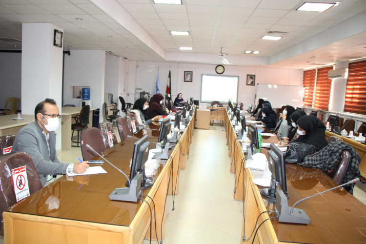 کارگاه اصول و فنون آموزش مردم برای اتخاذ رفتارهای پیشگیرانه، سالن جلسات مرکز بهداشت استان مرکزی،۳۰ آبان ماه