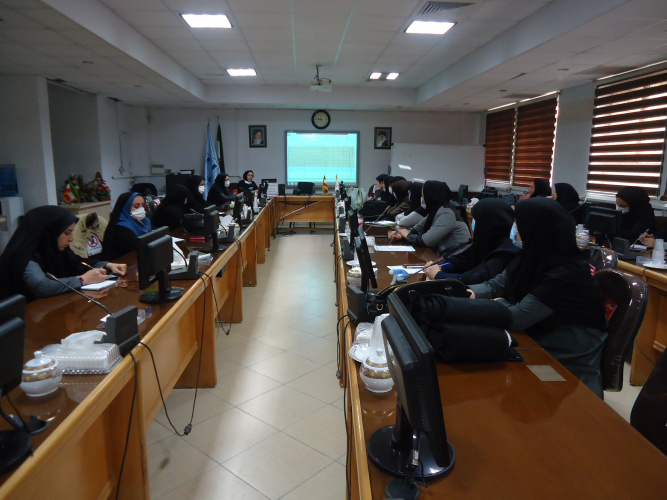 جلسه پیشگیری و کاهش ناباروری و مروری بر چک لیست های ابلاغی اداره جوانی جمعیت، سالن جلسات مرکز بهداشت استان مرکزی، ۱۹ دی ماه