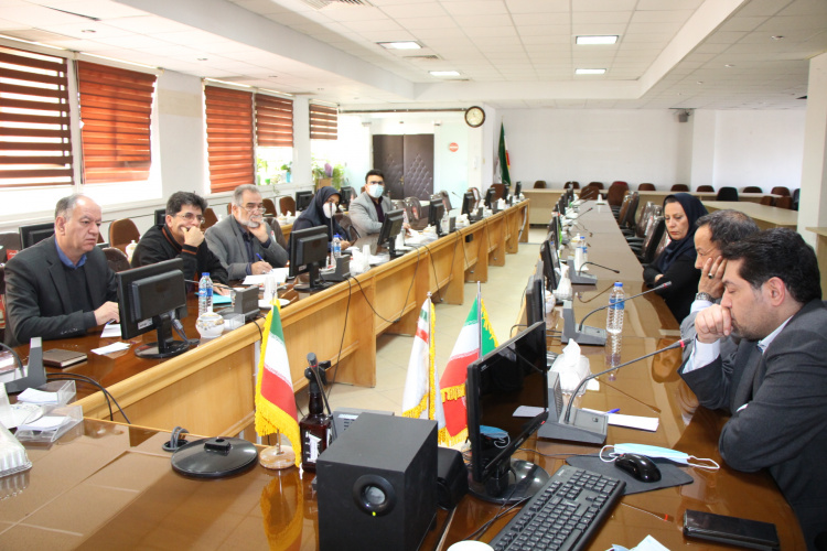 جلسه هم اندیشی سرپرست دانشگاه علوم پزشکی با مدیران شبکه بهداشت و درمان شهرستان های تابعه