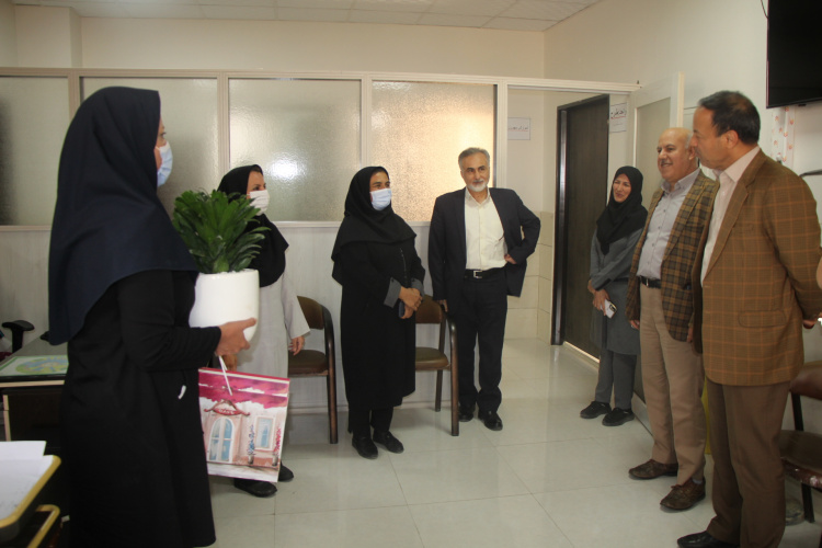 تقدیر  به مناسبت روز  مدارک پزشکی از کارشناسان آمار مرکز بهداشت استان مرکزی