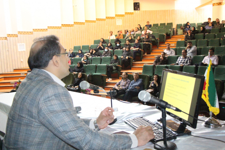 همایش پیشگیری و کنترل بیماری تب خونریزی دهنده کریمه کنگو ( CCHF)، سالن شهدای دانشجو، ۱۴ تیر ماه