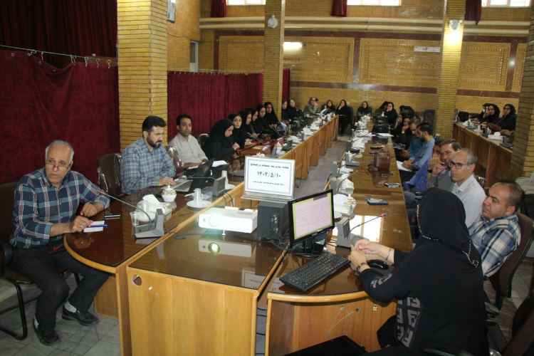 کارگاه آموزشی مدیریت پسماند در صنایع برگزار شد.