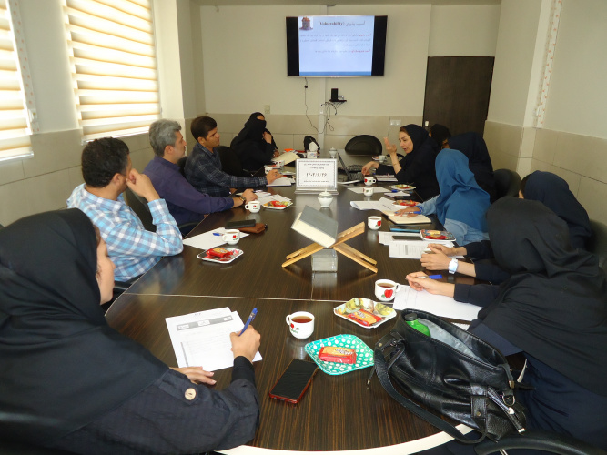 جلسه کارشناسان سلامت روان، سالن جلسات مرکز بهداشت استان مرکزی، ۲۶ شهریور ماه