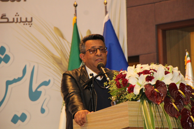 ۵۰ درصد قوت مردم کشور نان است