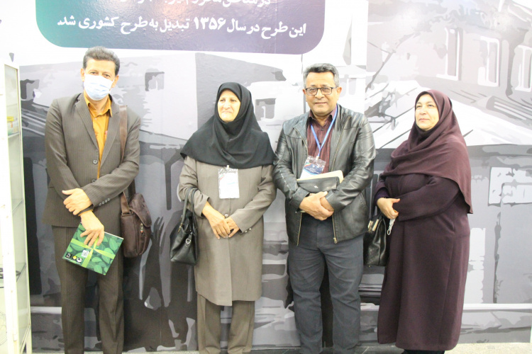 دیدار سرپرست معاونت بهداشتی با اولین بهورز منتخب کشور