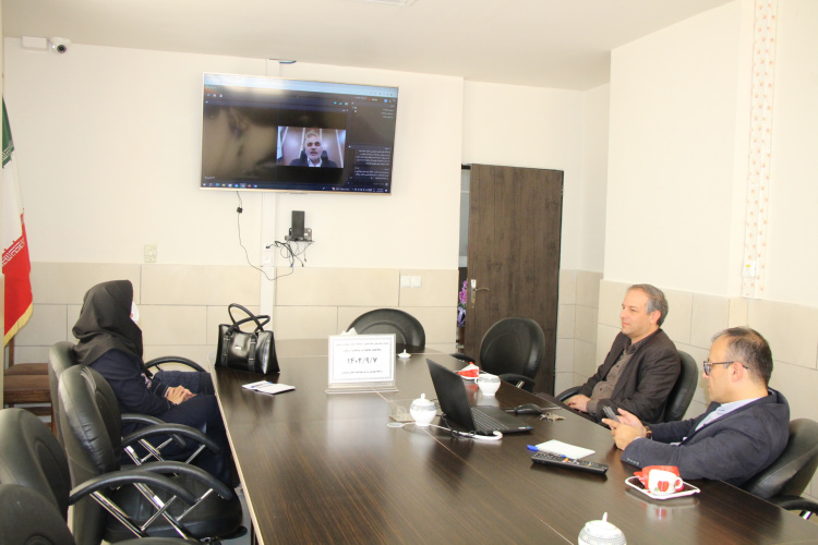 وبینار معاونین بهداشتی دانشگاه علوم پزشکی اراک( سلامت خانواده و نظام ارجاع)، سالن جلسات مرکز بهداشت استان مرکزی، ۷ آذر ماه