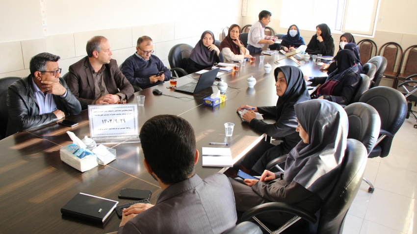 وبینار وزارتی معاونین بهداشتی دانشگاه های علوم پزشکی (اجرای برنامه سلامت خانواده و پویش ملی سلامت"