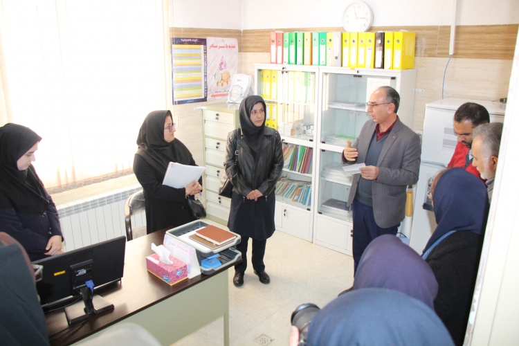 بازدید ناظر وزارت بهداشت در پویش ملی سلامت از مرکز خدمات جامع سلامت روستایی مالک آباد