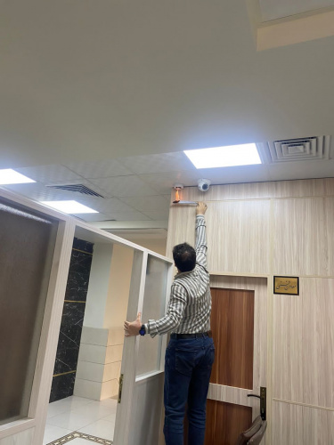 بازدید معاون بهداشتی از عملکرد سیستم های اعلام حریق مرکز بهداشت استان مرکزی