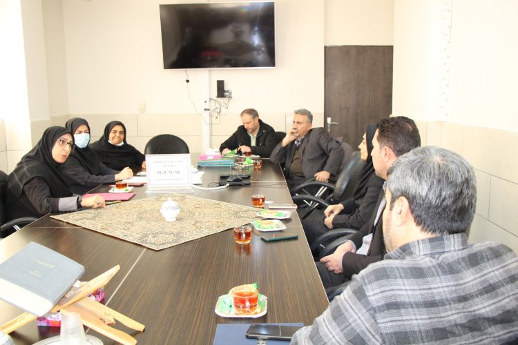 کمیته بررسی مدارک متقاضین استخدام بهورز ، سالن جلسات مرکز بهداشت استان مرکزی، ۱۷ بهمن ماه