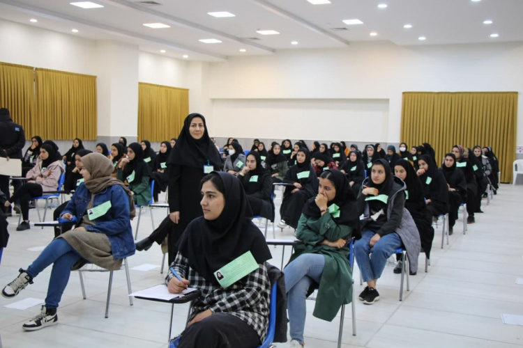 آزمون جذب بهورز برگزار شد