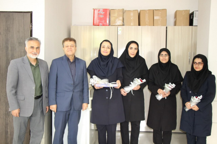 تجلیل از تلاش‌های واحد سلامت روان همزمان با روز روانشناس