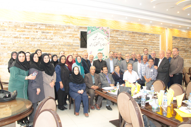 تجلیل از بازنشستگان حوزه بهداشت استان مرکزی به مناسبت هفته سالمند