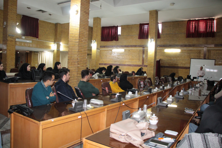 برگزاری کارگاه آموزشی پیشگیری از بد رفتاری با کودکان از اساسی ترین مسائل و مشکلات مربوط به آسیب های اجتماعی است